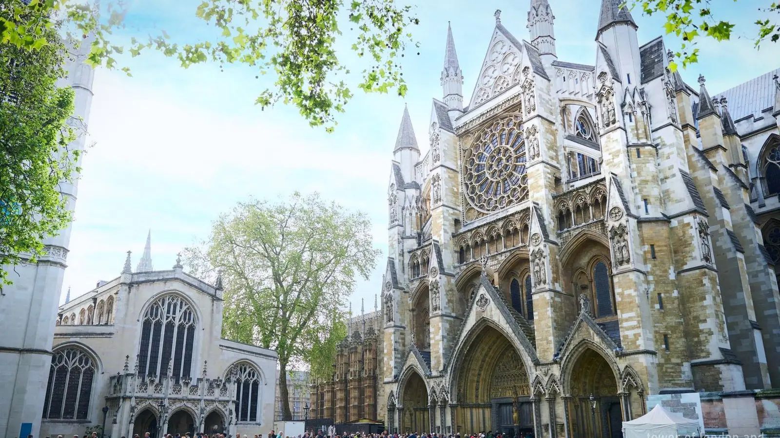 Tower of London and Westminster Abbey Tour with Thames Cruise — photo from the booking listing, Westminster Abbey, London